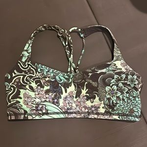 Brand new Lulu size 6 bra